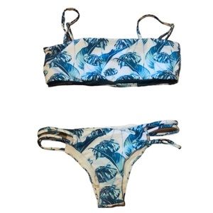 NWOT Kayokoko Bikini cheeky bandeau